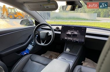 Седан Tesla Model 3 2024 в Львові