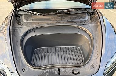 Седан Tesla Model 3 2024 в Львові