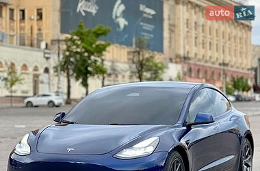 Седан Tesla Model 3 2021 в Харкові