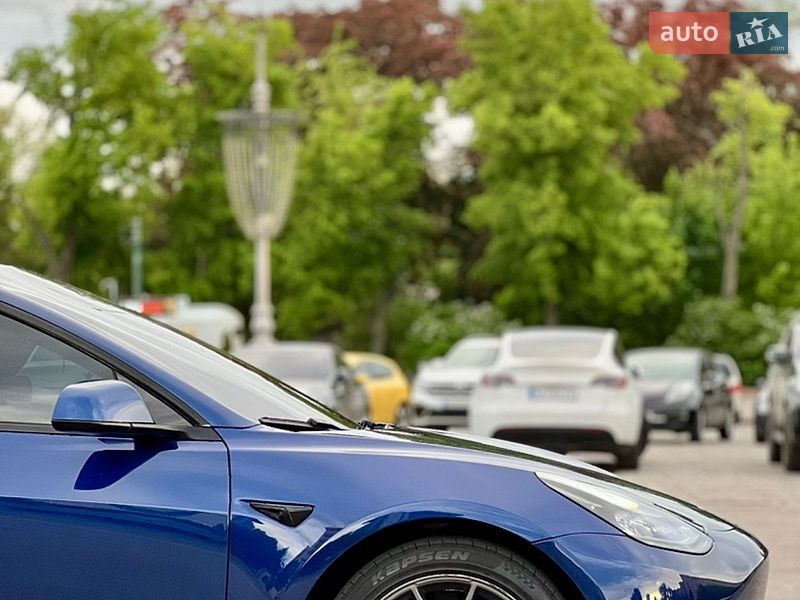 Седан Tesla Model 3 2021 в Харкові