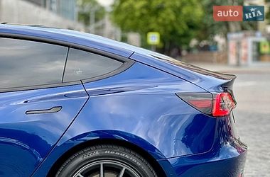 Седан Tesla Model 3 2021 в Харкові