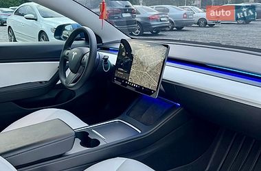 Седан Tesla Model 3 2021 в Харкові
