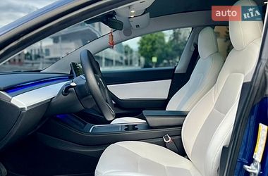 Седан Tesla Model 3 2021 в Харкові