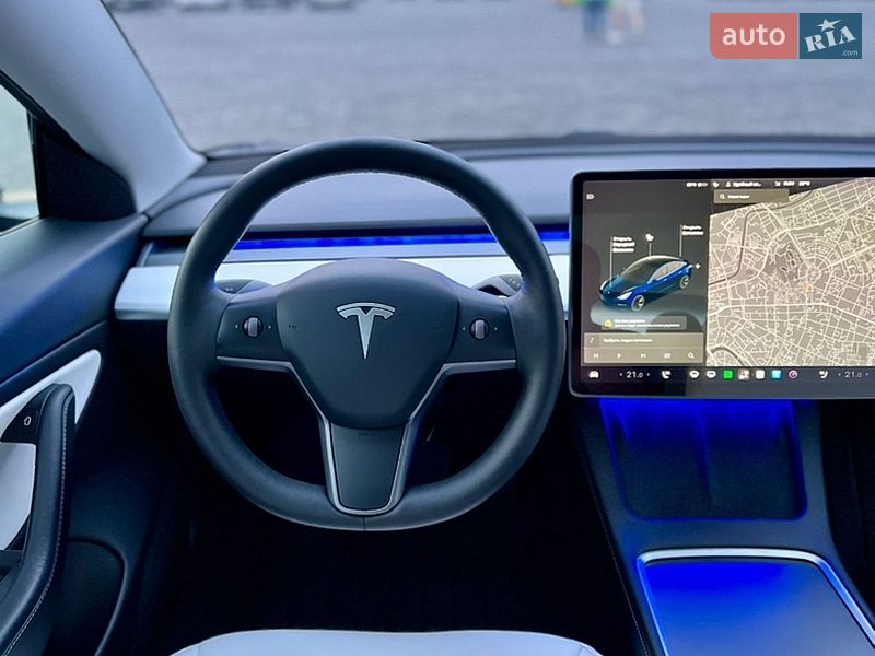 Седан Tesla Model 3 2021 в Харкові
