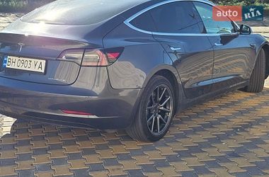 Седан Tesla Model 3 2018 в Одессе