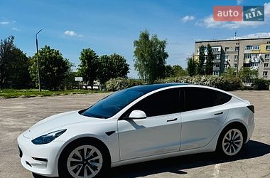 Седан Tesla Model 3 2021 в Верхньодніпровську