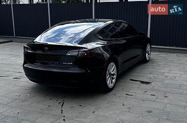 Седан Tesla Model 3 2021 в Самборі