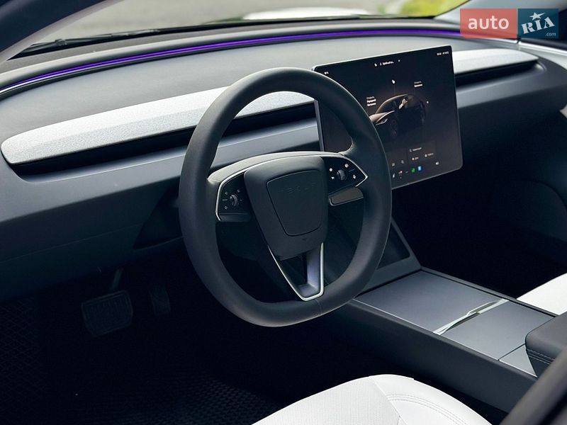 Седан Tesla Model 3 2025 в Харькове