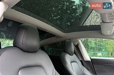 Седан Tesla Model 3 2020 в Ивано-Франковске
