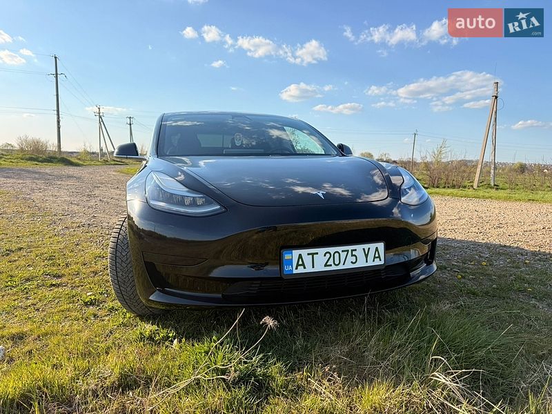 Tesla Model 3 2019