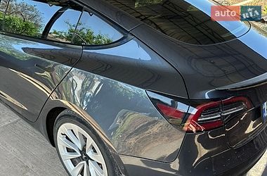 Седан Tesla Model 3 2021 в Кривом Роге