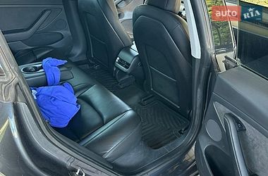 Седан Tesla Model 3 2021 в Кривом Роге