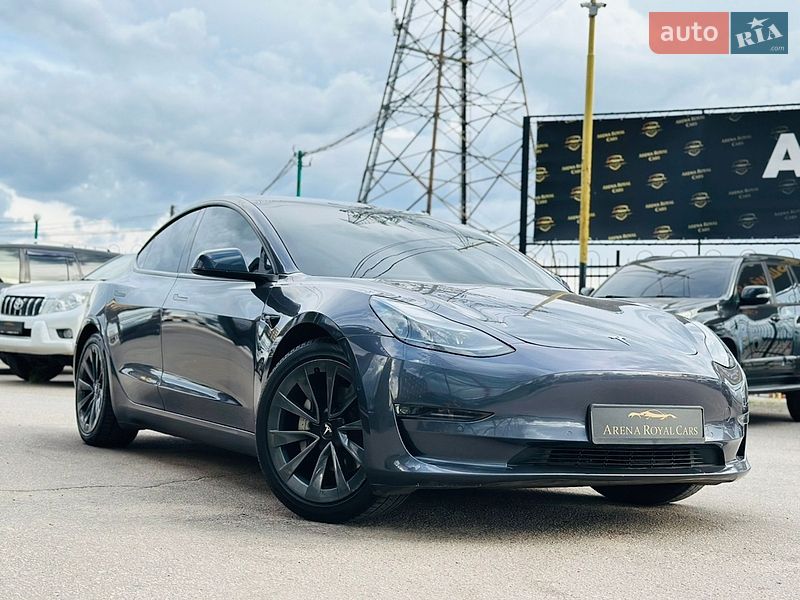 Седан Tesla Model 3 2022 в Харкові