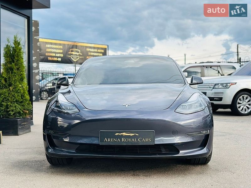 Седан Tesla Model 3 2022 в Харкові