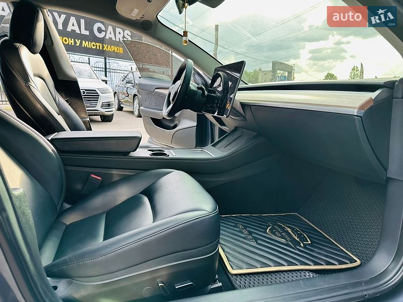 Седан Tesla Model 3 2022 в Харкові