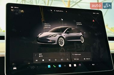 Седан Tesla Model 3 2022 в Харкові