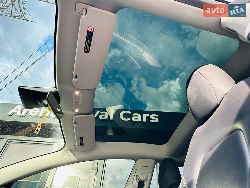 Седан Tesla Model 3 2022 в Харкові