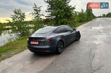 Седан Tesla Model 3 2021 в Калиновке