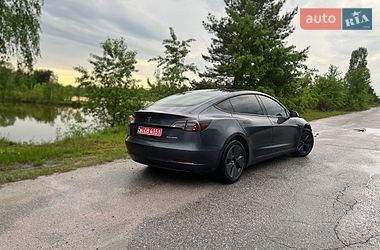 Седан Tesla Model 3 2021 в Калиновке