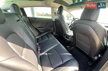 Седан Tesla Model 3 2021 в Калиновке