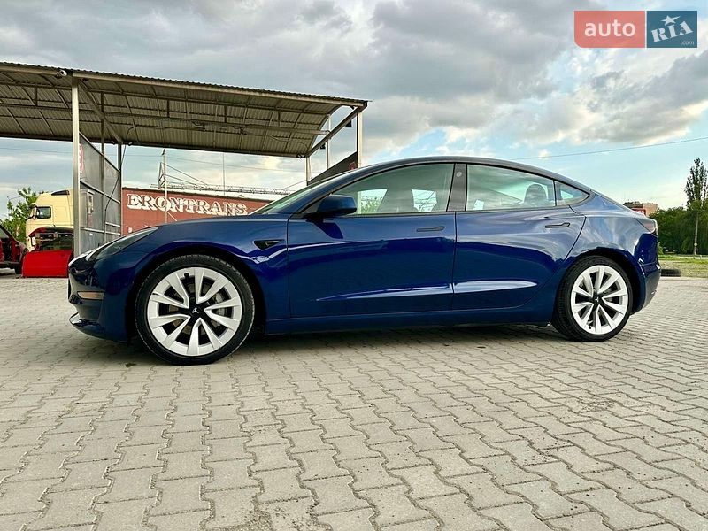 Седан Tesla Model 3 2021 в Кам'янець-Подільському