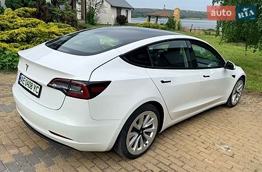 Седан Tesla Model 3 2022 в Дніпрі
