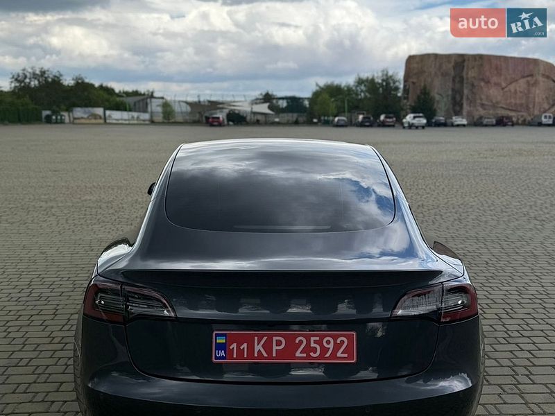 Седан Tesla Model 3 2020 в Одессе