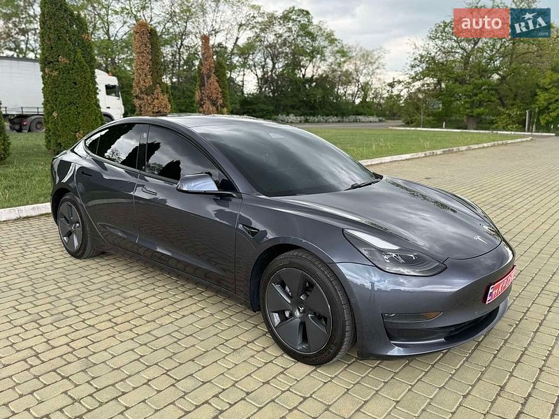 Седан Tesla Model 3 2020 в Одессе
