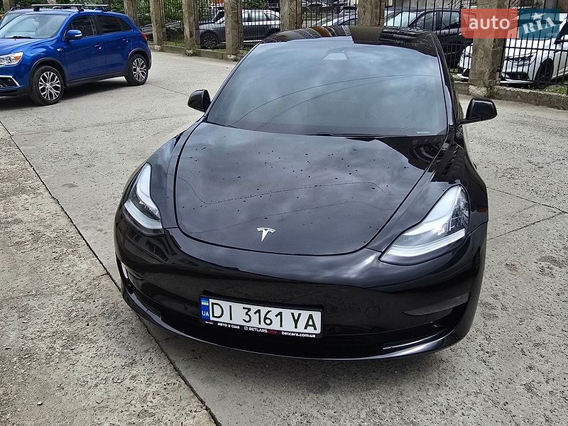 Седан Tesla Model 3 2019 в Ивано-Франковске