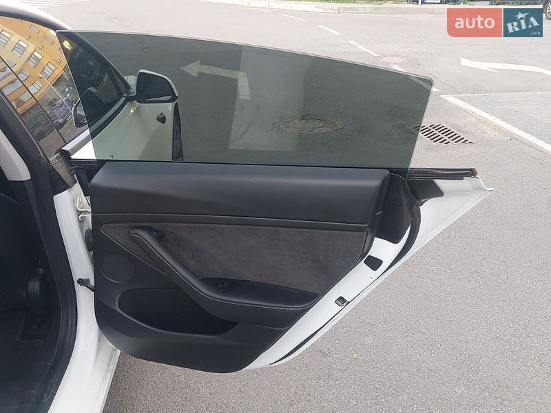 Седан Tesla Model 3 2022 в Луцке фото 8 Седан Tesla Model 3 2022 в Луцке