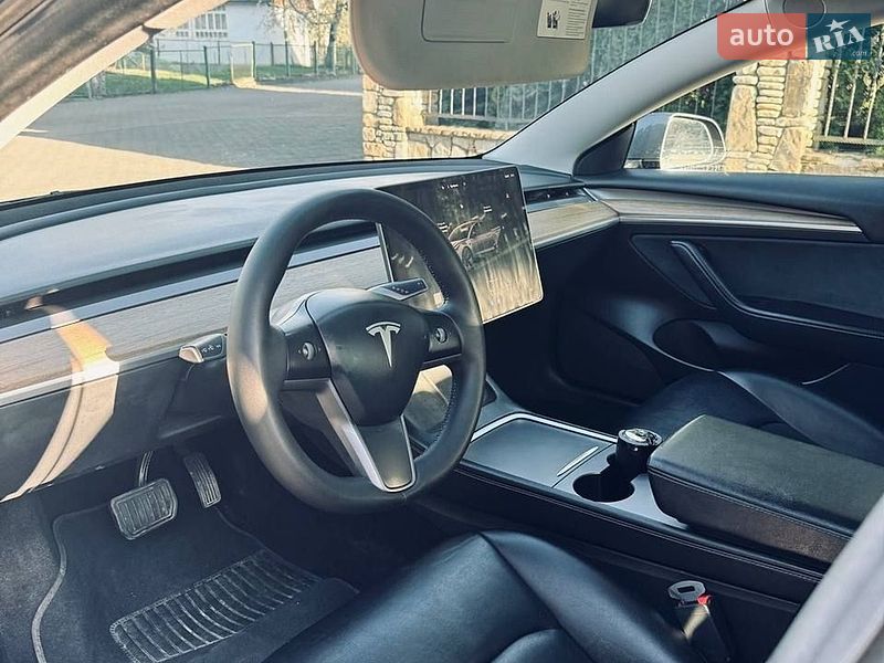 Седан Tesla Model 3 2022 в Надворной фото 8 Седан Tesla Model 3 2022 в Надворной