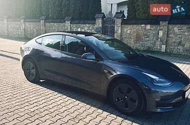 Седан Tesla Model 3 2022 в Надворной фото 5 Седан Tesla Model 3 2022 в Надворной