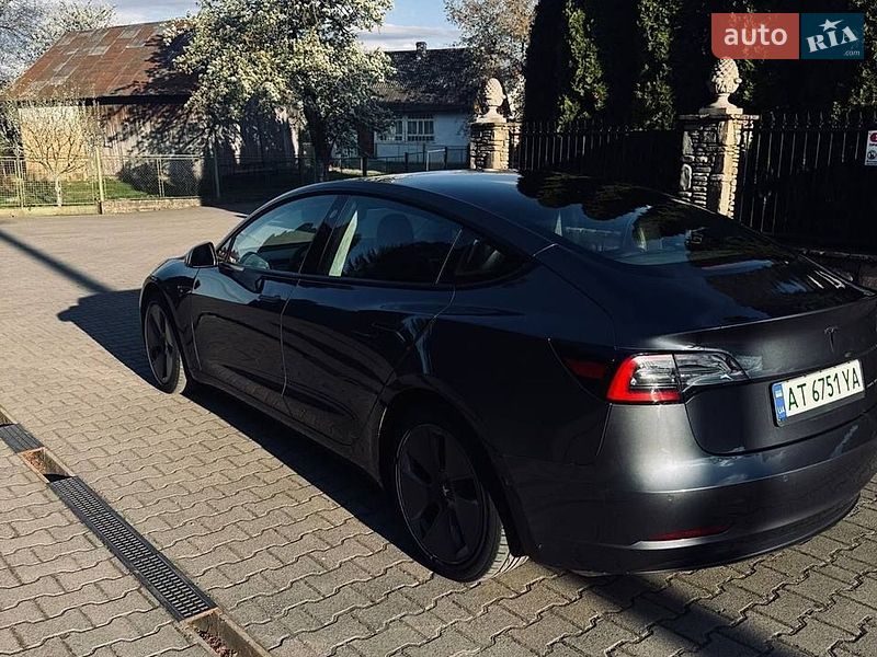 Седан Tesla Model 3 2022 в Надворной фото 3 Седан Tesla Model 3 2022 в Надворной