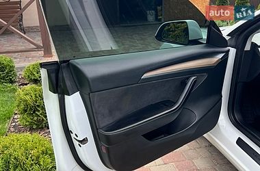 Седан Tesla Model 3 2021 в Хмельницькому