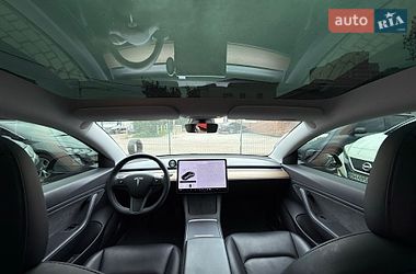 Седан Tesla Model 3 2020 в Одессе