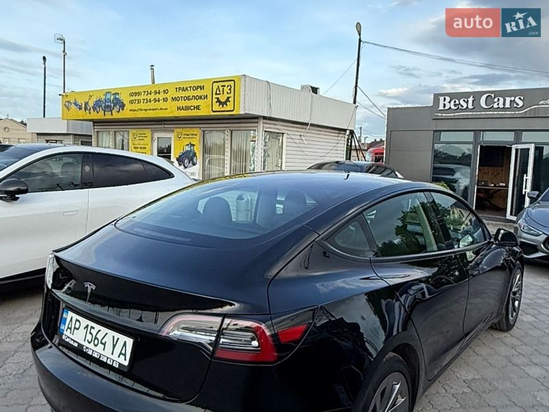 Седан Tesla Model 3 2022 в Дніпрі