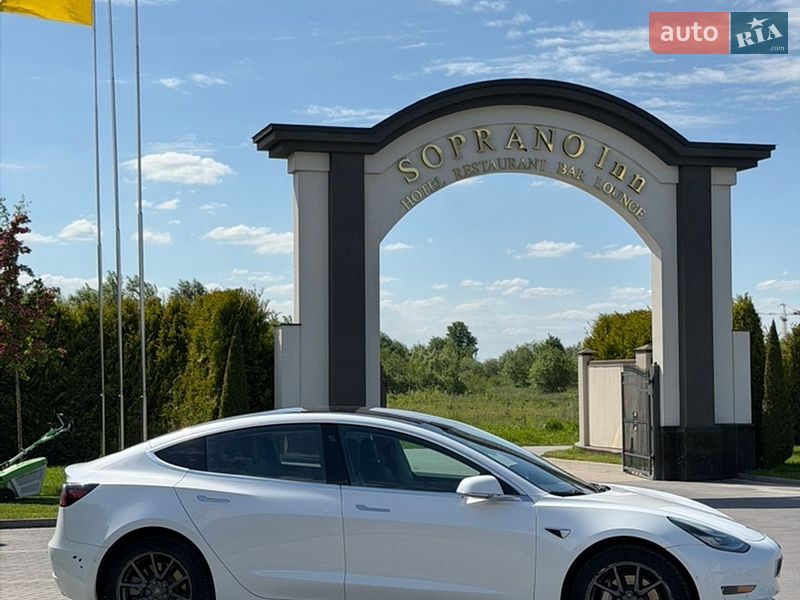 Седан Tesla Model 3 2018 в Львове фото 7 Седан Tesla Model 3 2018 в Львове