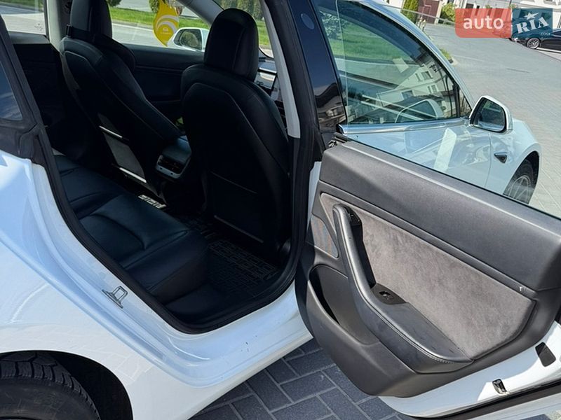 Седан Tesla Model 3 2018 в Львове фото 13 Седан Tesla Model 3 2018 в Львове