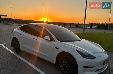 Седан Tesla Model 3 2022 в Вінниці