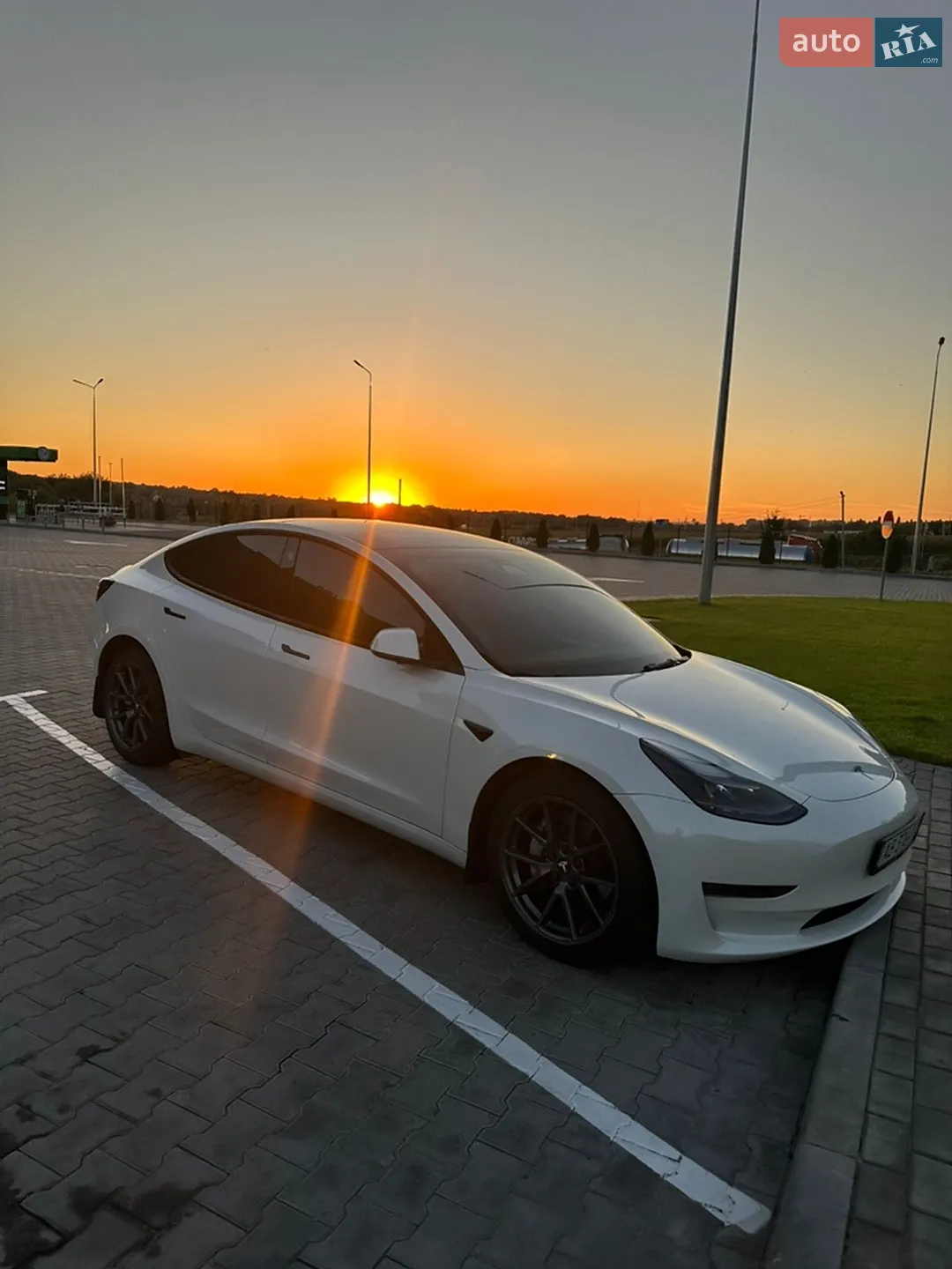 2022 Tesla Model 3 - мініатюра 2