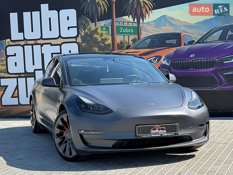 Седан Tesla Model 3 2022 в Львові