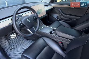 Седан Tesla Model 3 2022 в Львові