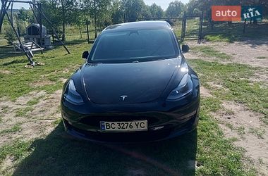 Седан Tesla Model 3 2019 в Новояворівську
