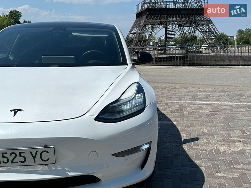 Седан Tesla Model 3 2020 в Харькове