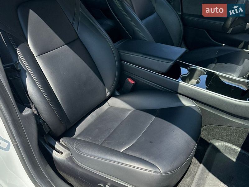 Седан Tesla Model 3 2020 в Харькове
