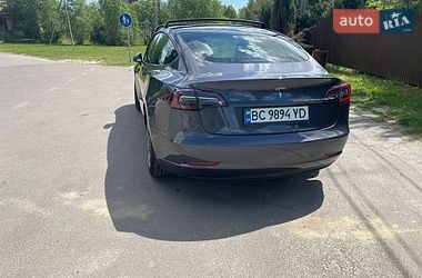 Седан Tesla Model 3 2023 в Львові