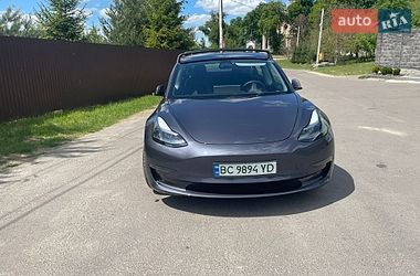 Седан Tesla Model 3 2023 в Львові
