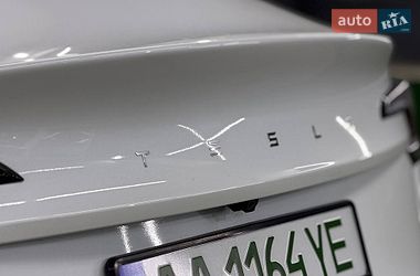Седан Tesla Model 3 2025 в Киеве