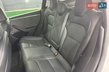 Седан Tesla Model 3 2025 в Киеве