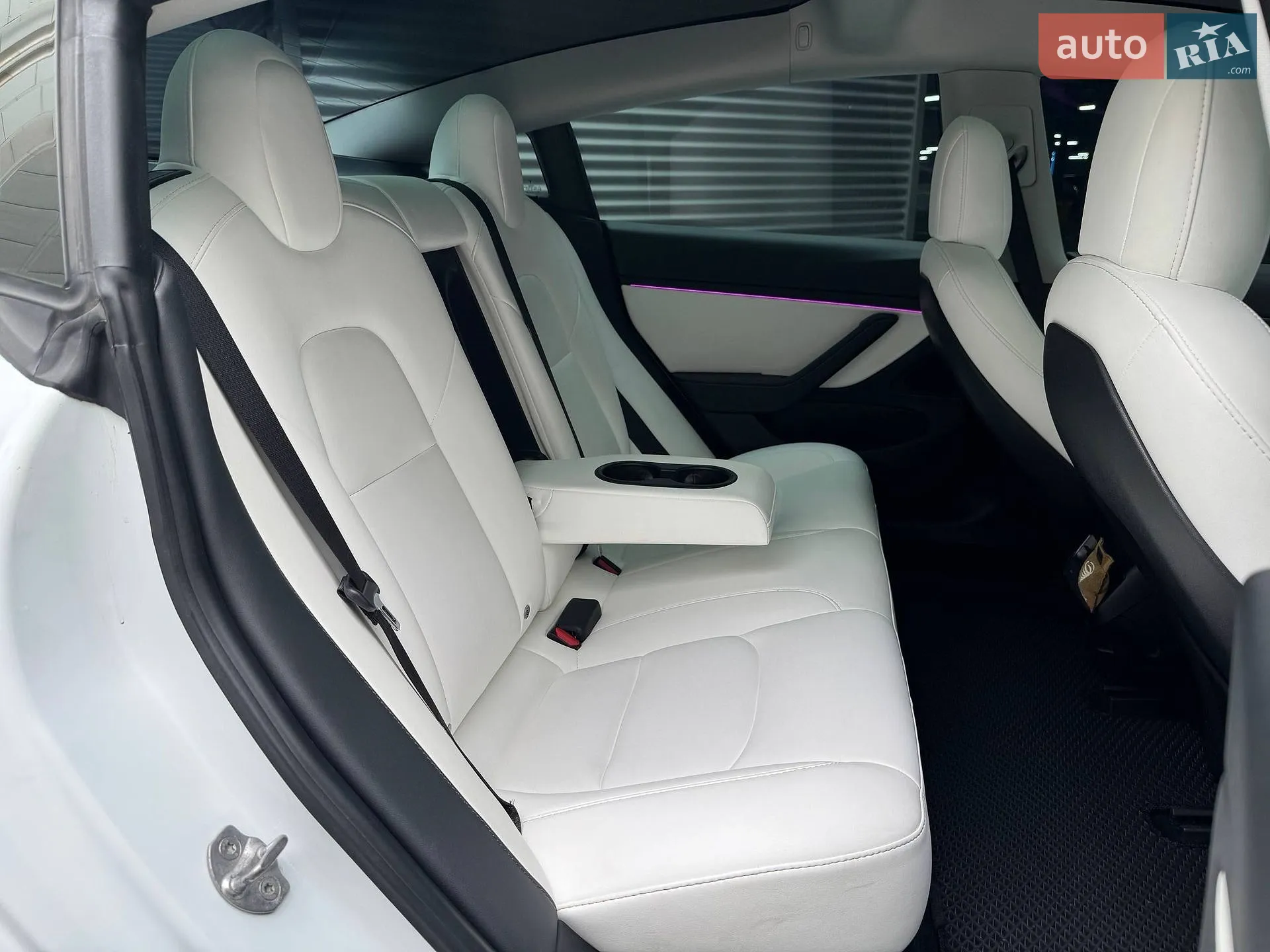 2021 Tesla Model 3 - мініатюра 12